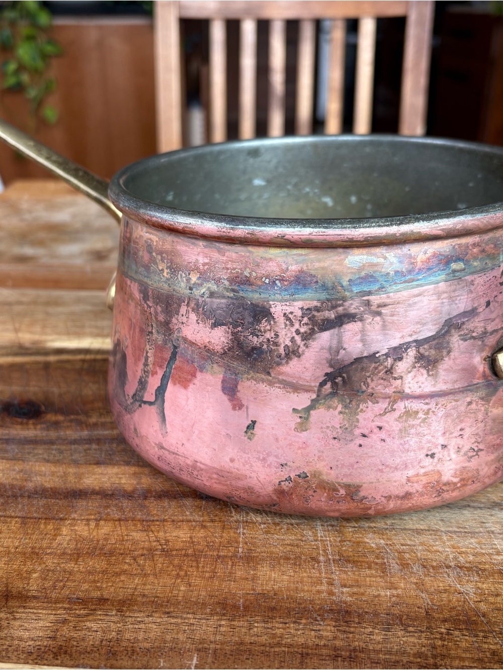Vintage-Style Copper Saucepan in Pink Copper Finish
